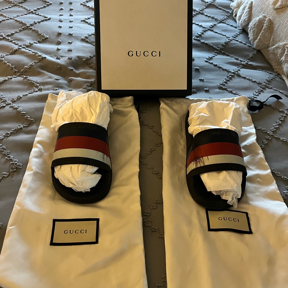 Gucci Blue and Red Striped Sandals